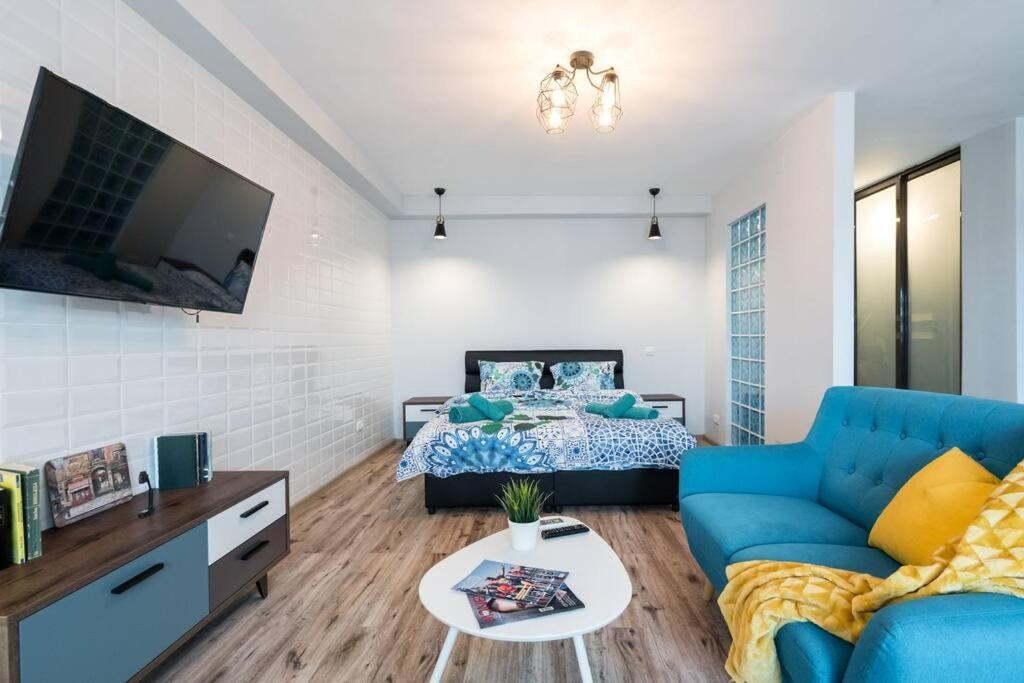 New Era Studio Near Old Town Bukares Bagian luar foto